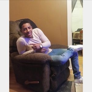 Meet your Posher, Angel jimenez